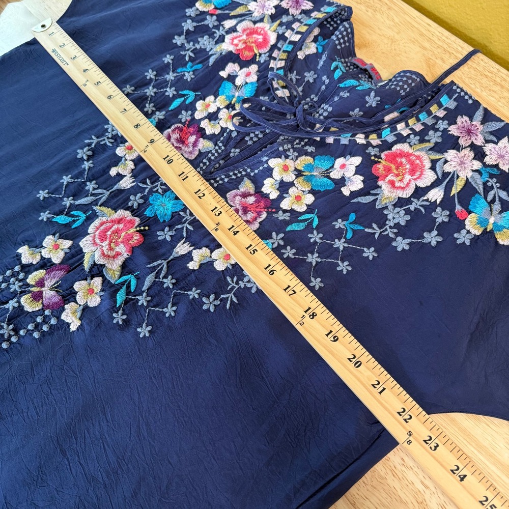 Johnny Was Butterfly Winter Blouse Embroidered Floral Size L Boho Tunic FLAWS - Picture 15 of 16